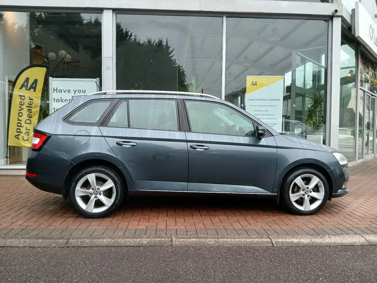 2019 Fabia 1.0 75Bhp Style Combi, Grey met, 90km. - Image 3