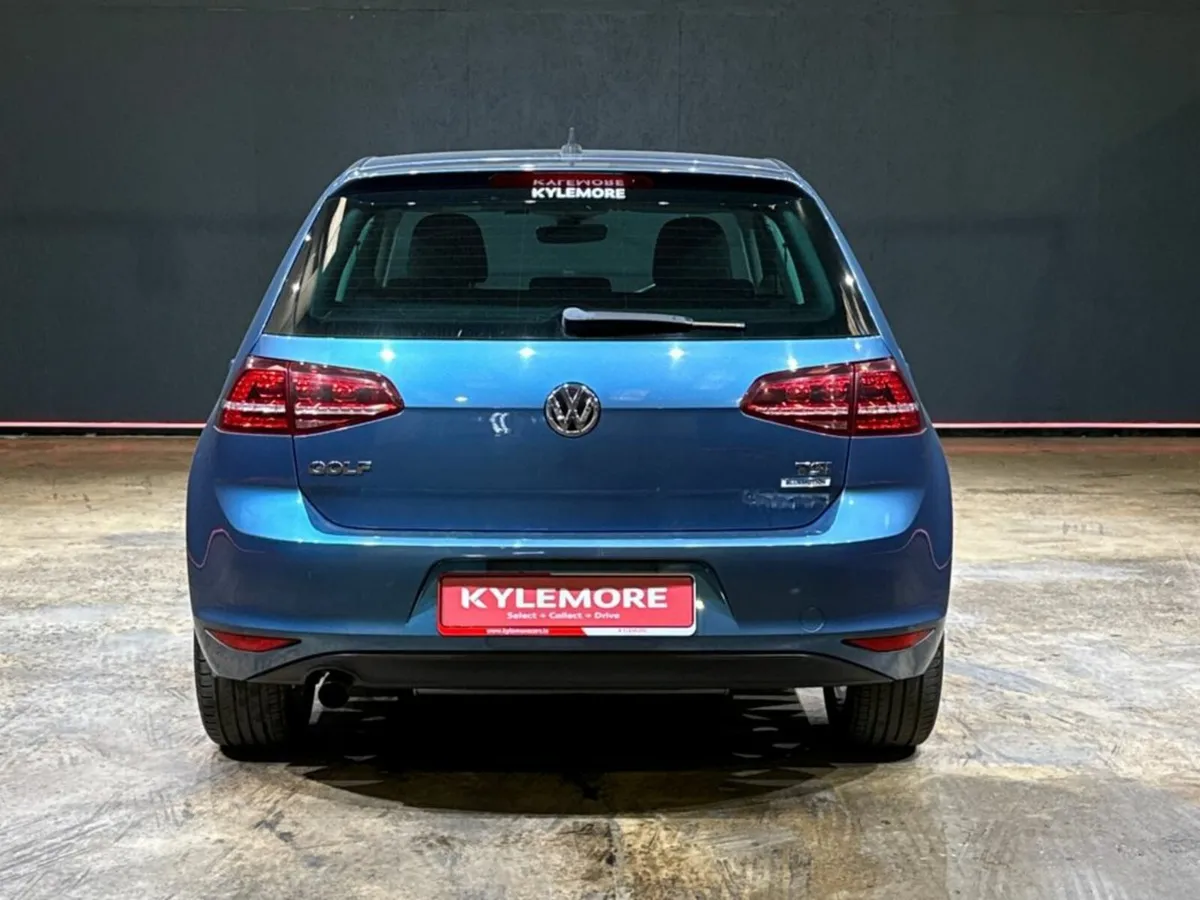 Volkswagen Golf 1.2 TSI AUTOMATIC - REVERSE CAMERA - Image 4