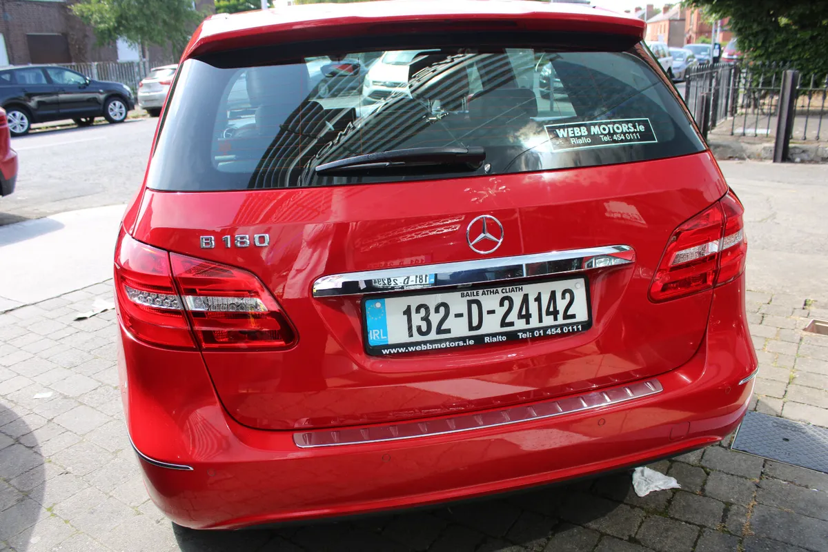 1.6L B180 SE AUTOMATIC / LEATHER / SATNAV - Image 4