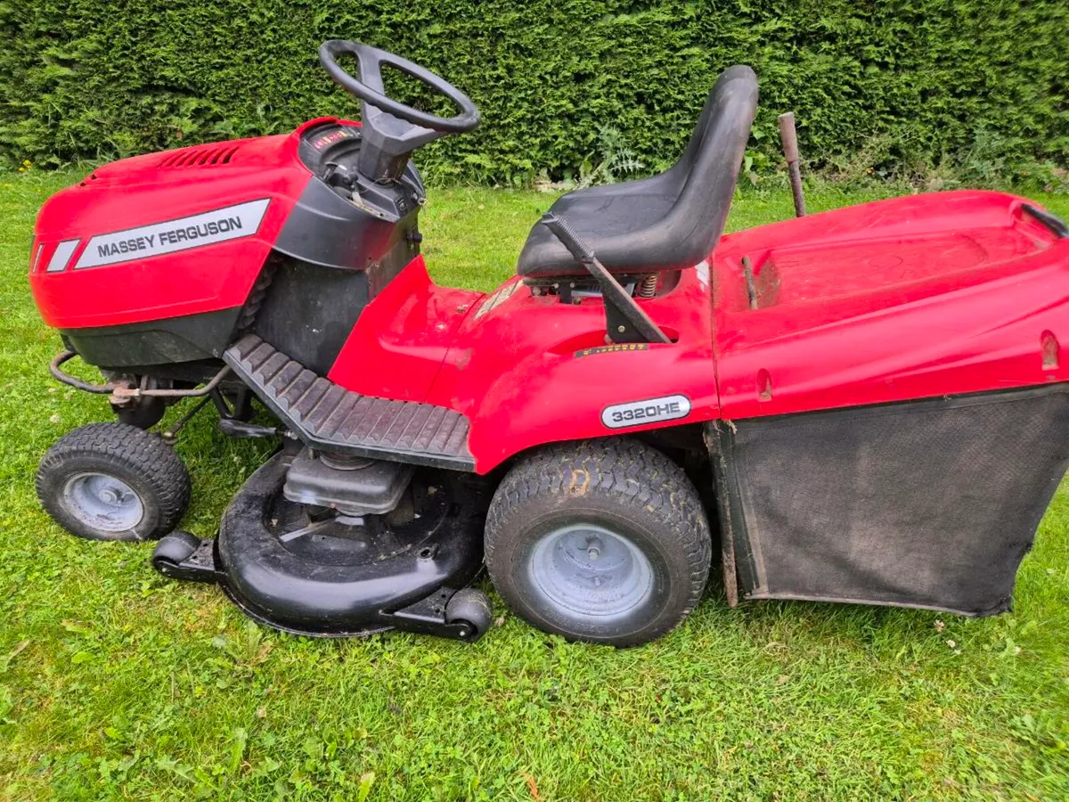 Massey Ferguson ride on mower - Image 3