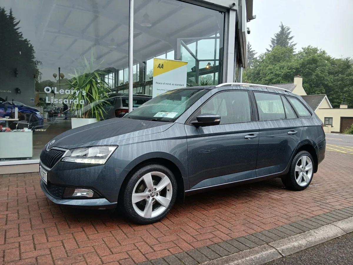 2019 Fabia 1.0 75Bhp Style Combi, Grey met, 90km. - Image 2
