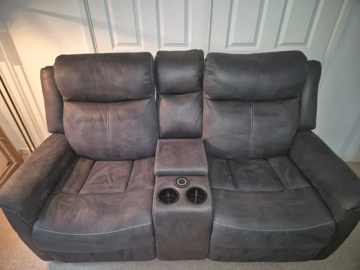 Hardy 2 Seater | Console | USB | Power Recliner | - Image 1