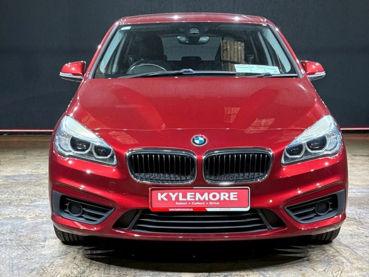 BMW 2-Series VERY LOW MILEAGE - FACTORY ALLOYS - R - Image 4
