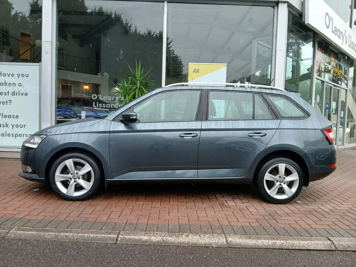 2019 Fabia 1.0 75Bhp Style Combi, Grey met, 90km. - Image 4