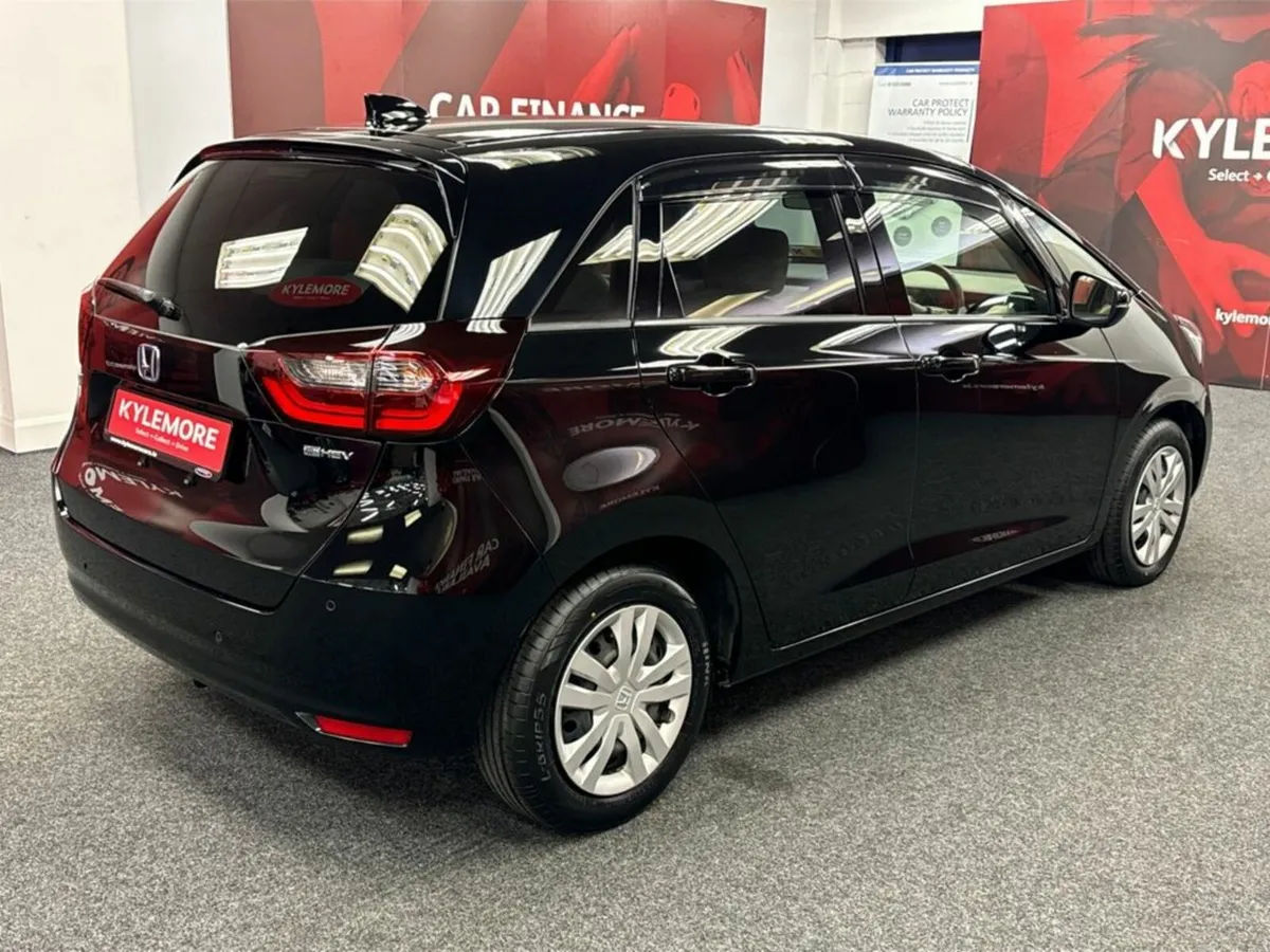 Honda Fit 1.5 HYBRID - HALF LEATHER INTERIOR - REV - Image 4