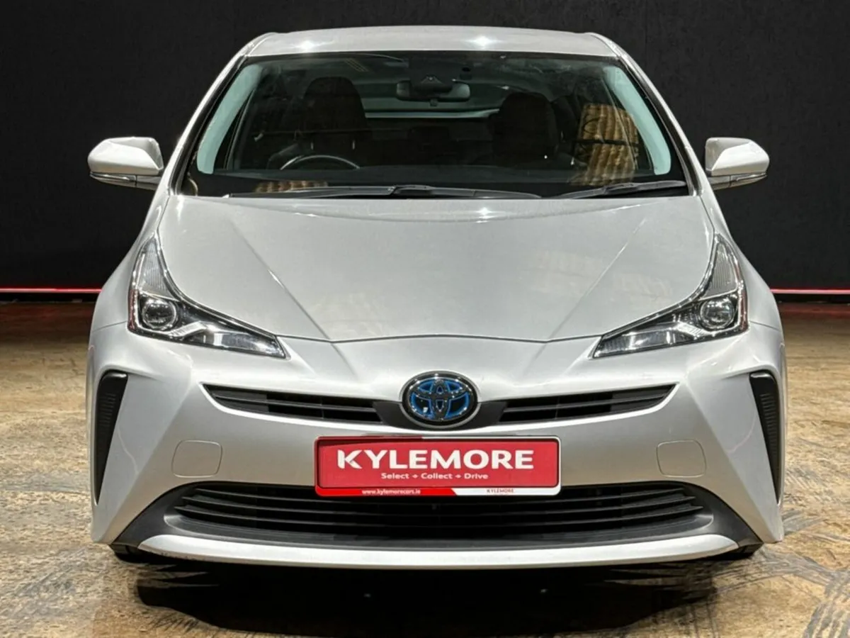 Toyota Prius 1.8 AUTOMATIC HYBRID - S EDITION - RE - Image 4
