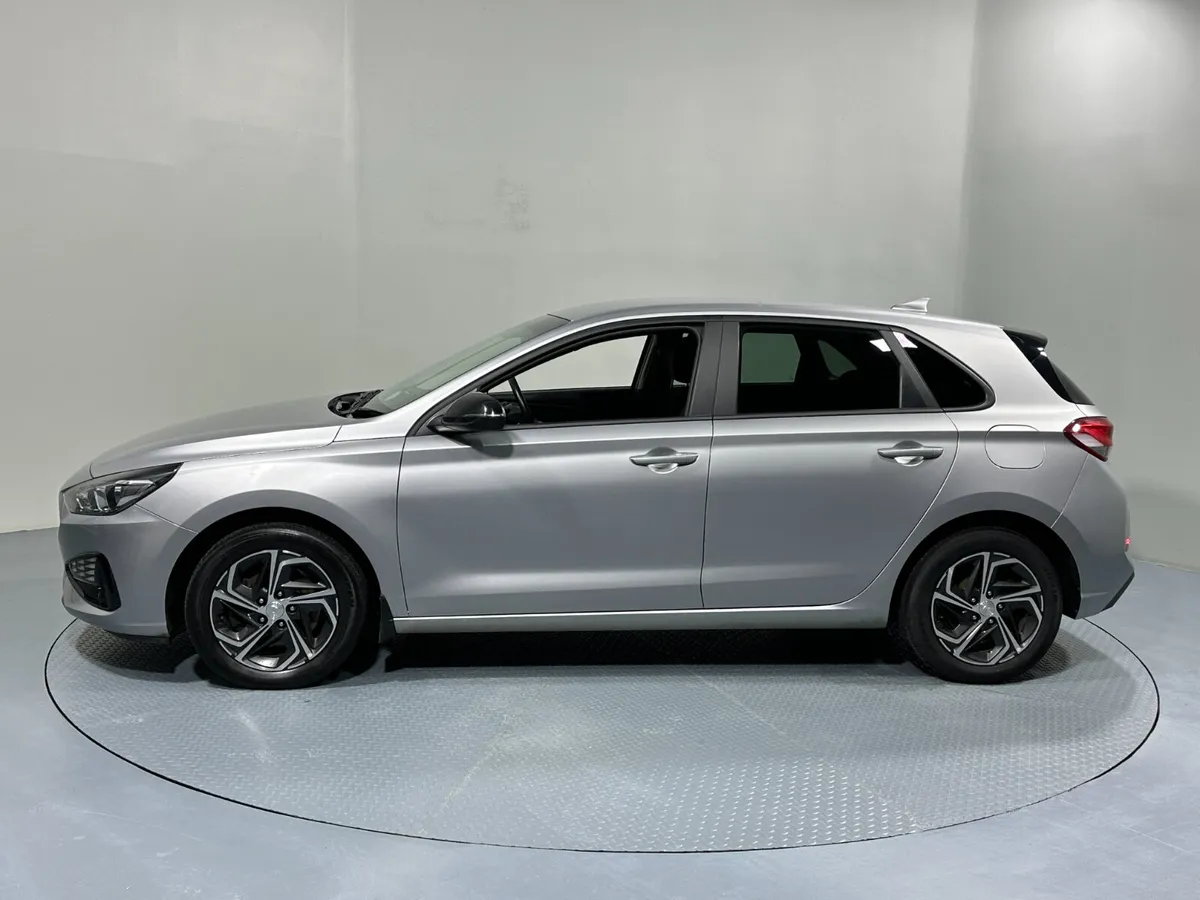 Hyundai i30 2022 - Image 4