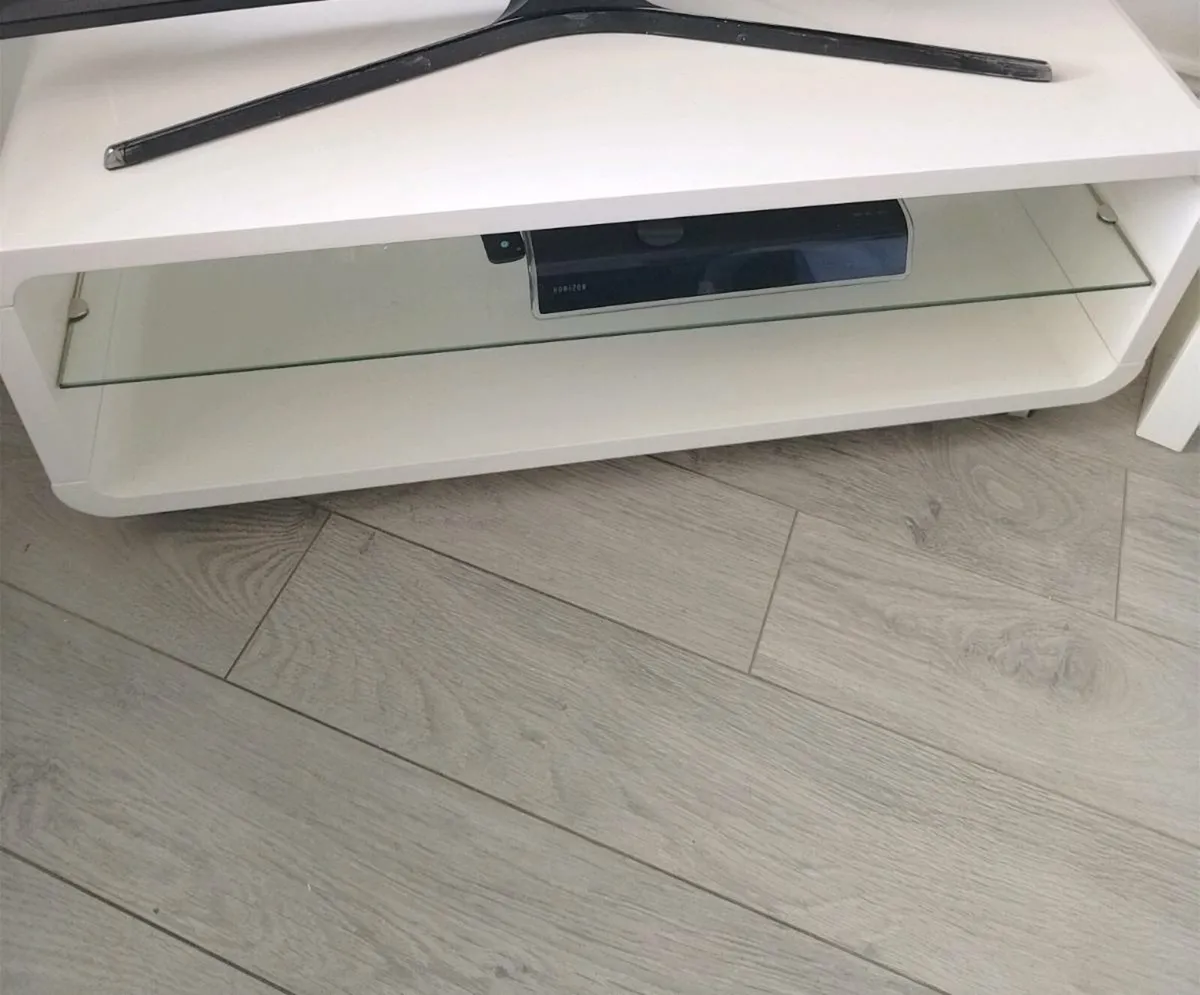 Television unit and lamp table - Image 3