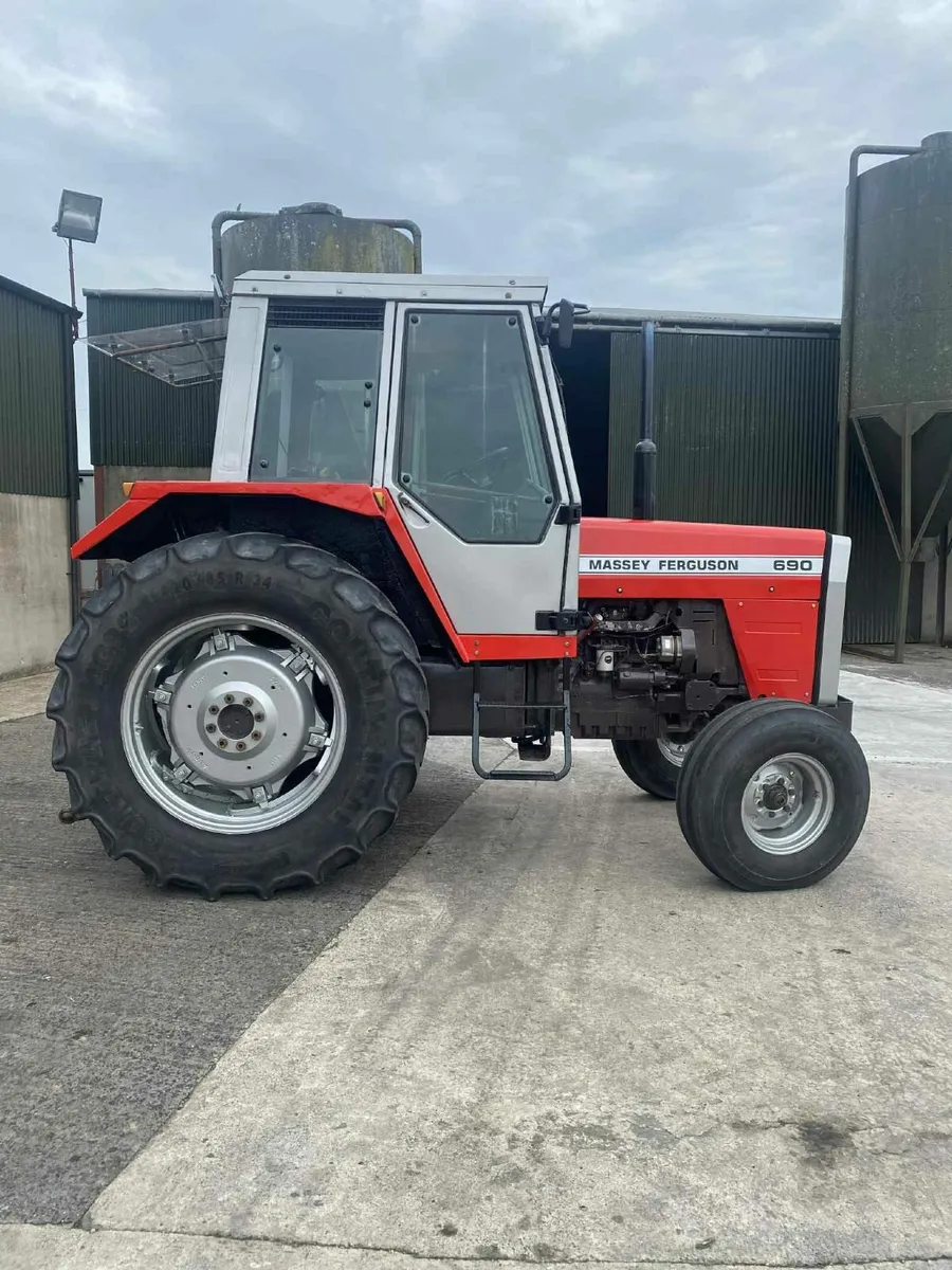 Massey Ferguson 690 - Image 3
