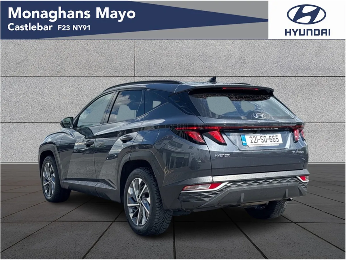 Hyundai Tucson EXECUTIVE 1.6 DIESEL 5DR - Image 3