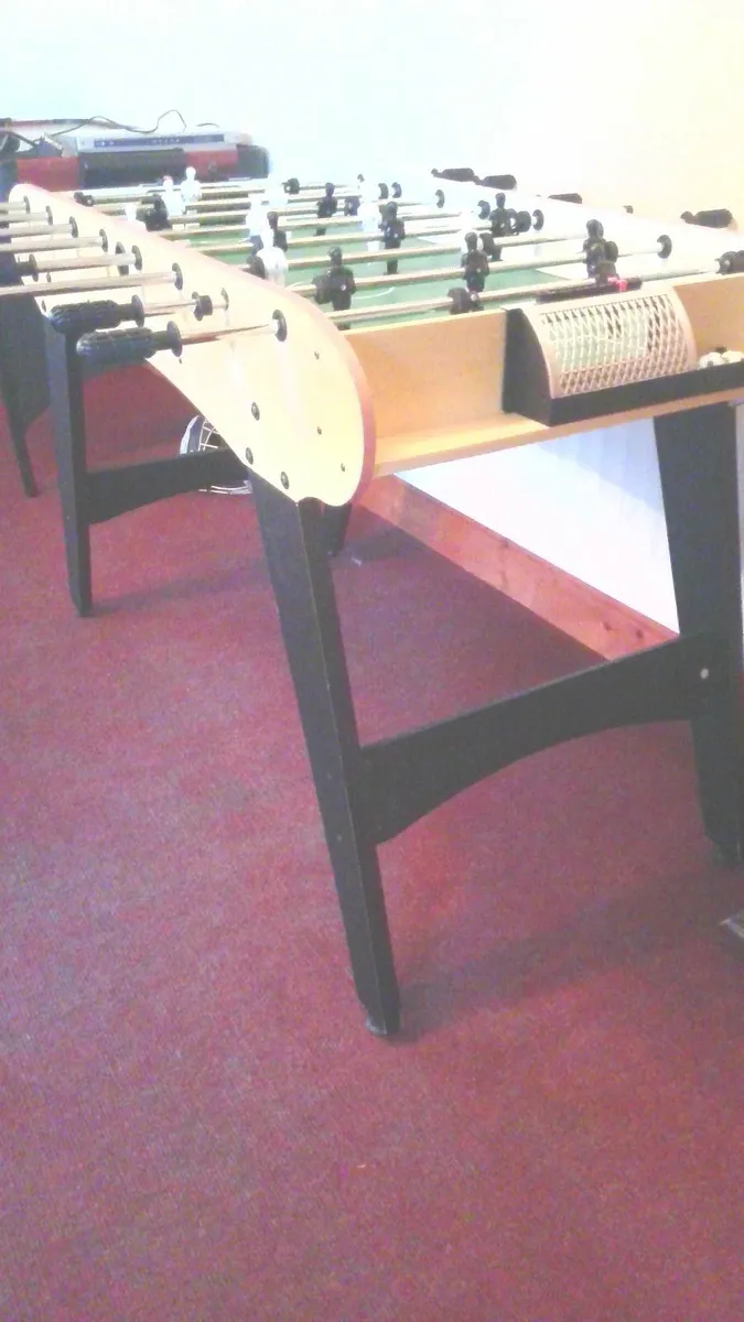 Foosball table - Image 1