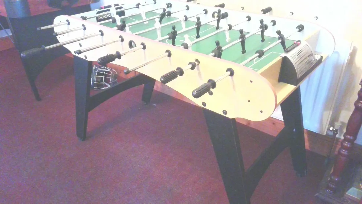 Foosball table - Image 2