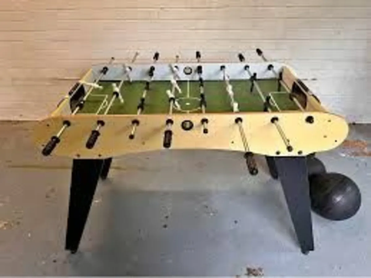 Foosball table - Image 3