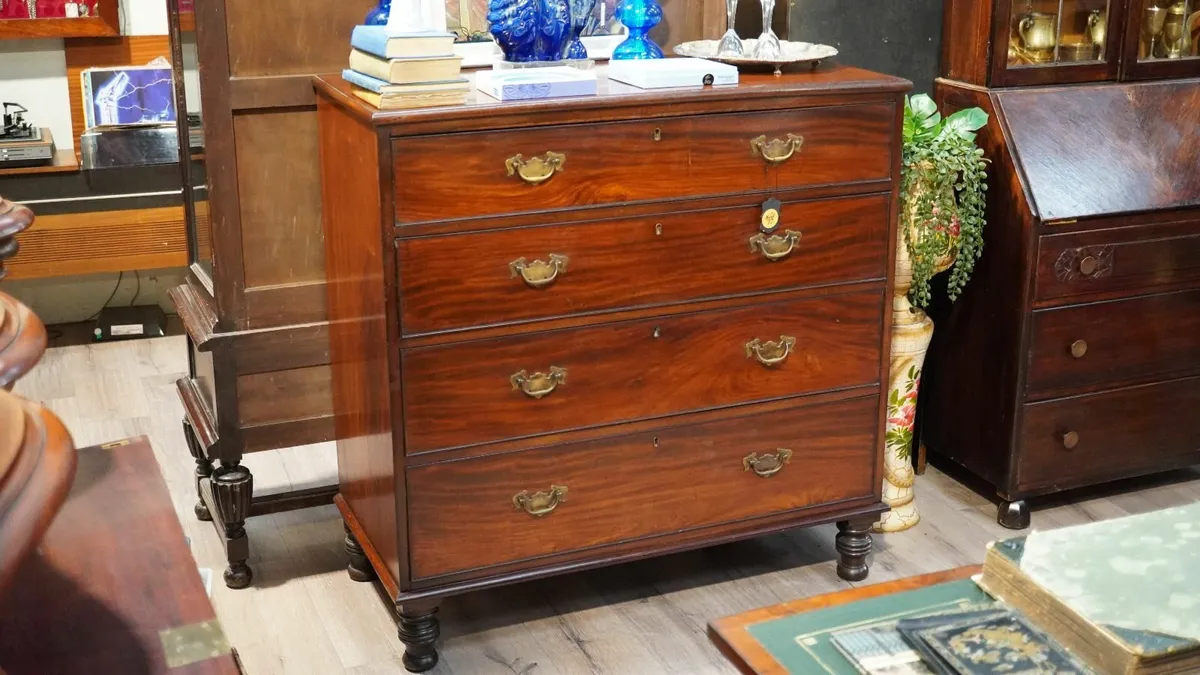 🪵 Antique Mahogany Chest of Drawers – Georgian St - Image 1