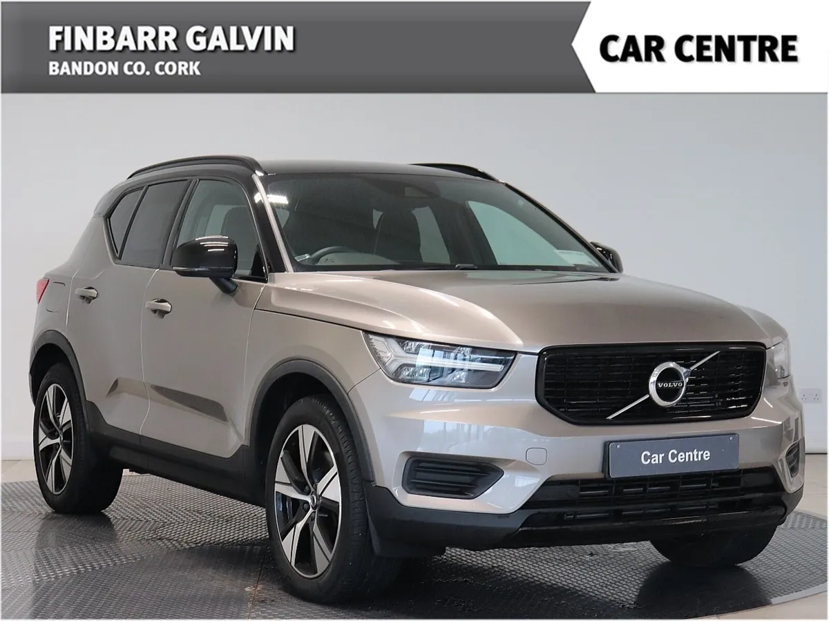 Volvo XC40 T4 PETROL PLUG IN HYBRID R DESIGN - Image 1