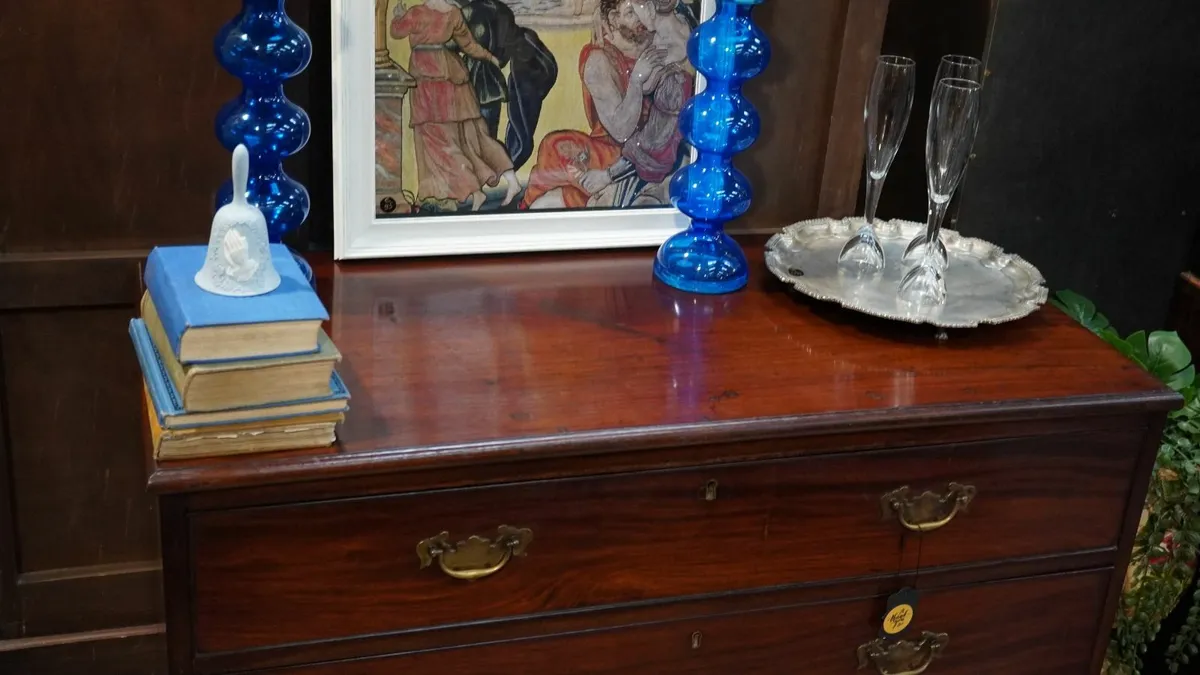 🪵 Antique Mahogany Chest of Drawers – Georgian St - Image 3