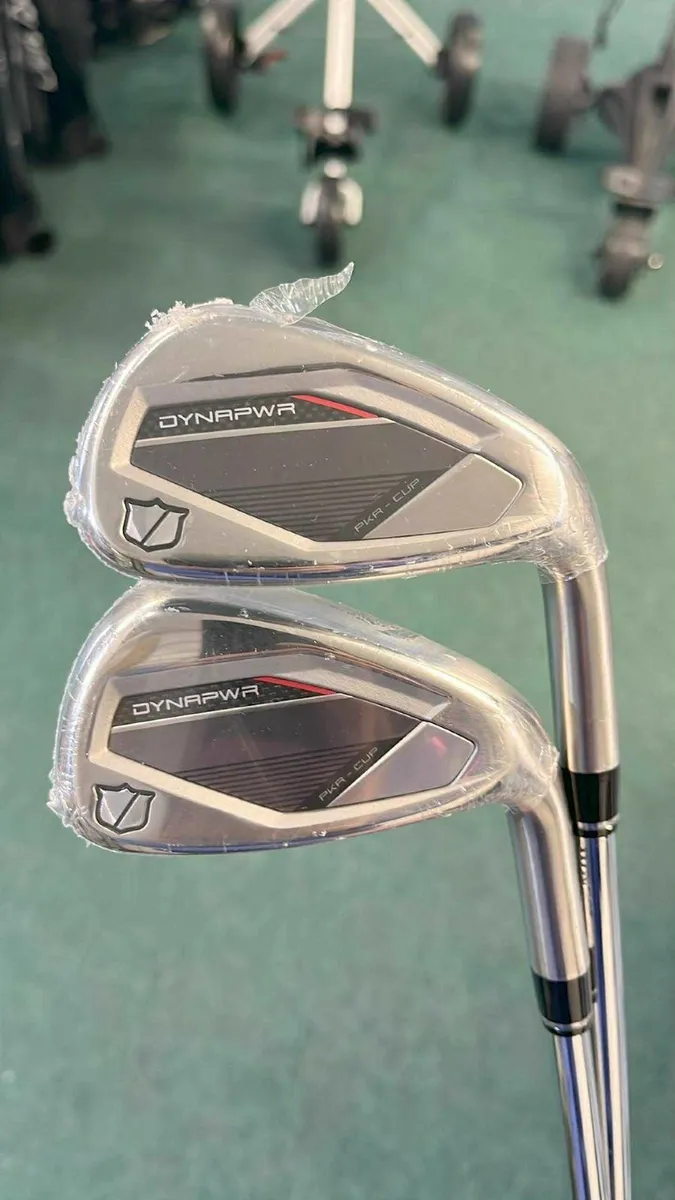 NEW Wilson DYNAPWR 5-SW Regular €1149 Now €799 - Image 2