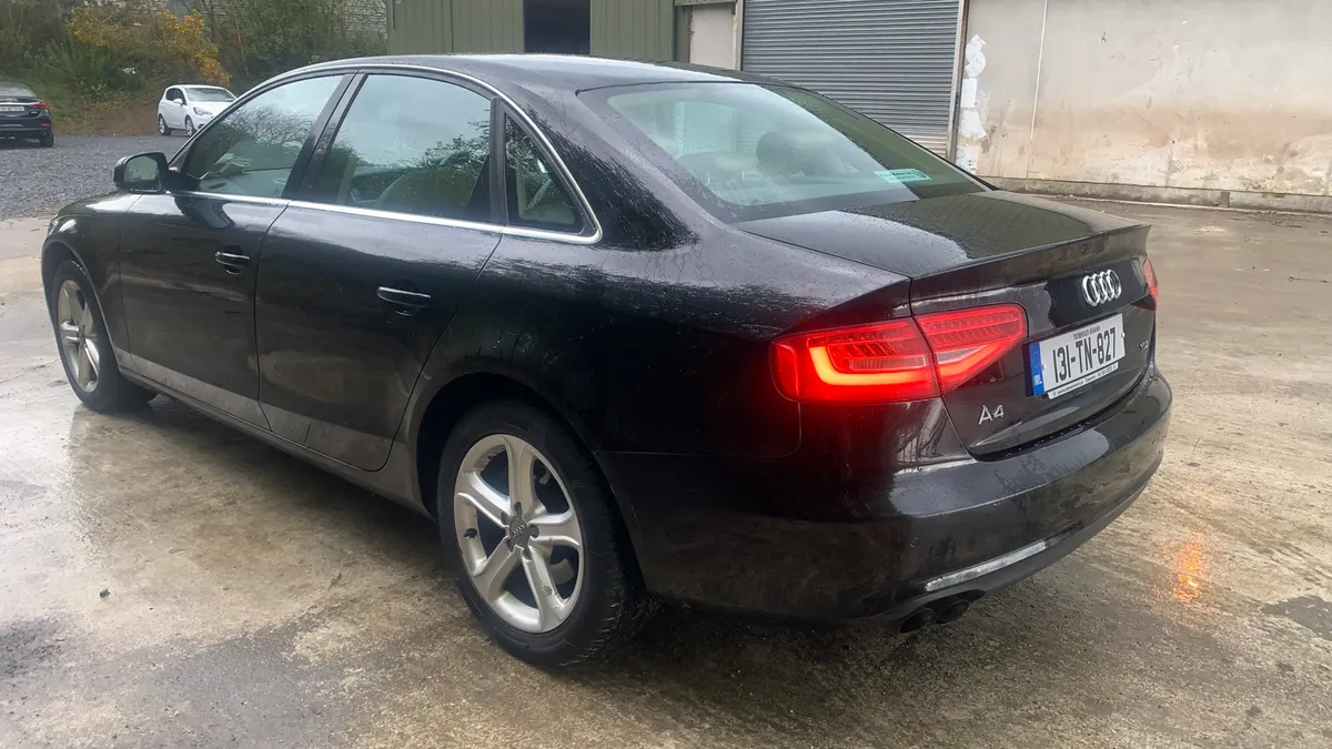 Audi A4 2.0 TDI FULL LEATHER ! - Image 4