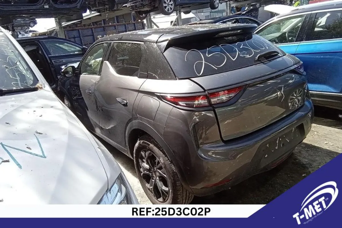 2019 DS3 CROSSBACK BREAKING FOR PARTS - Image 3