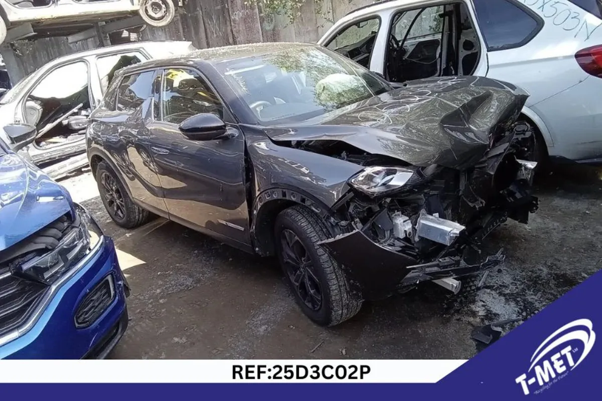 2019 DS3 CROSSBACK BREAKING FOR PARTS - Image 4