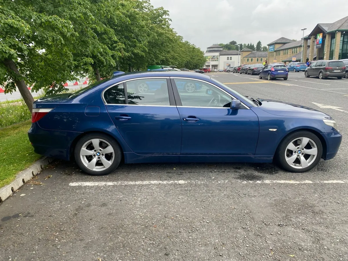 BMW 5-Series 2006 - Image 2