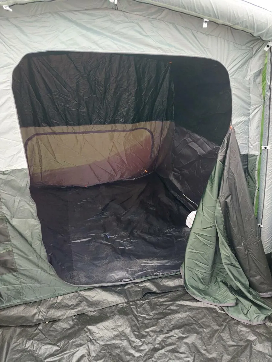 Dometic Tent - Image 4