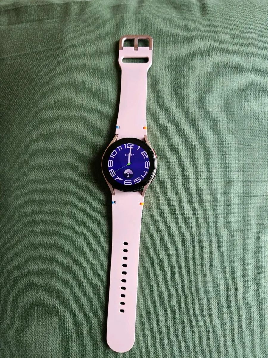 SAMSUNG Galaxy FE Watch - Image 1