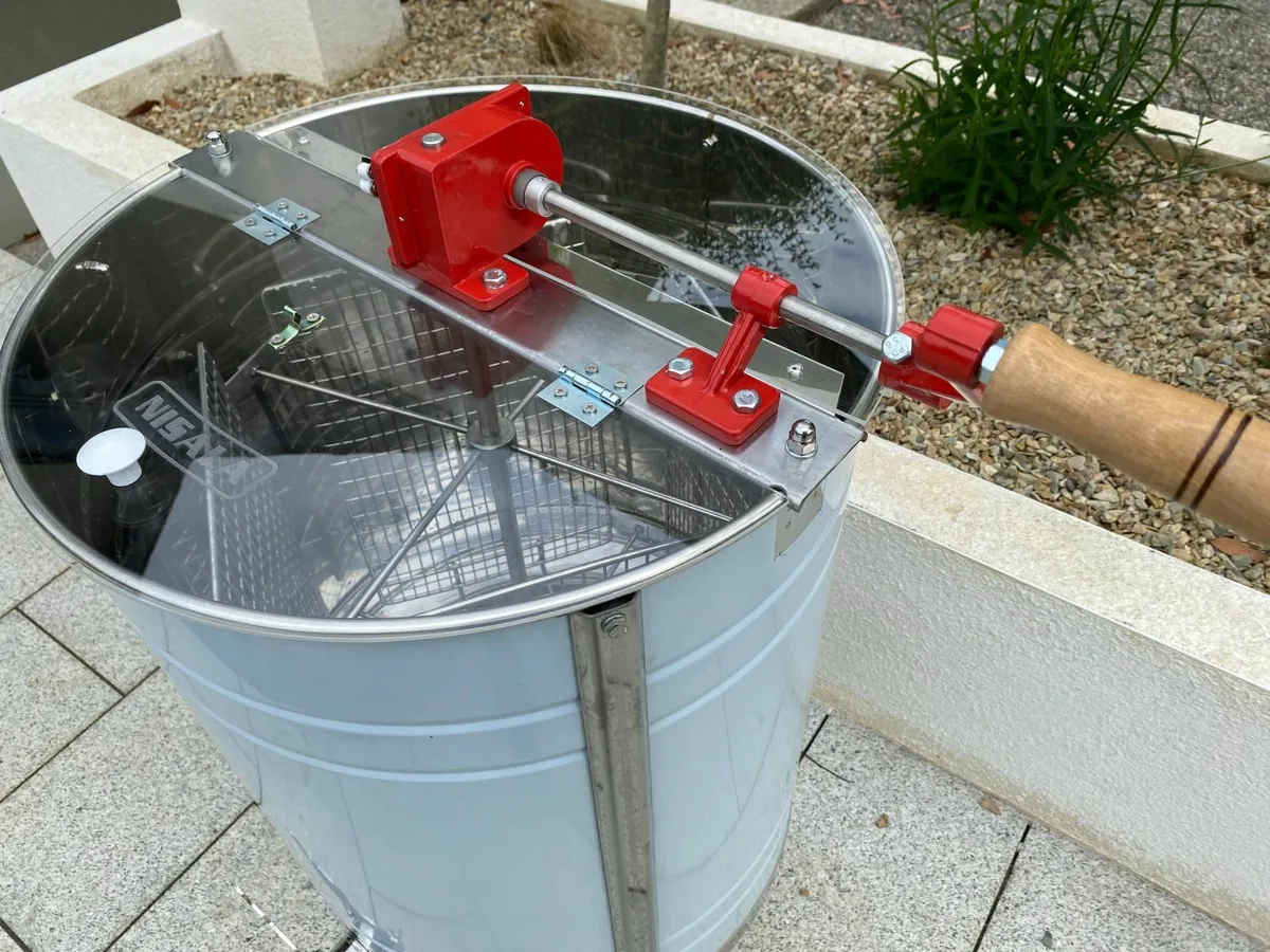 Honey extractor - Image 1