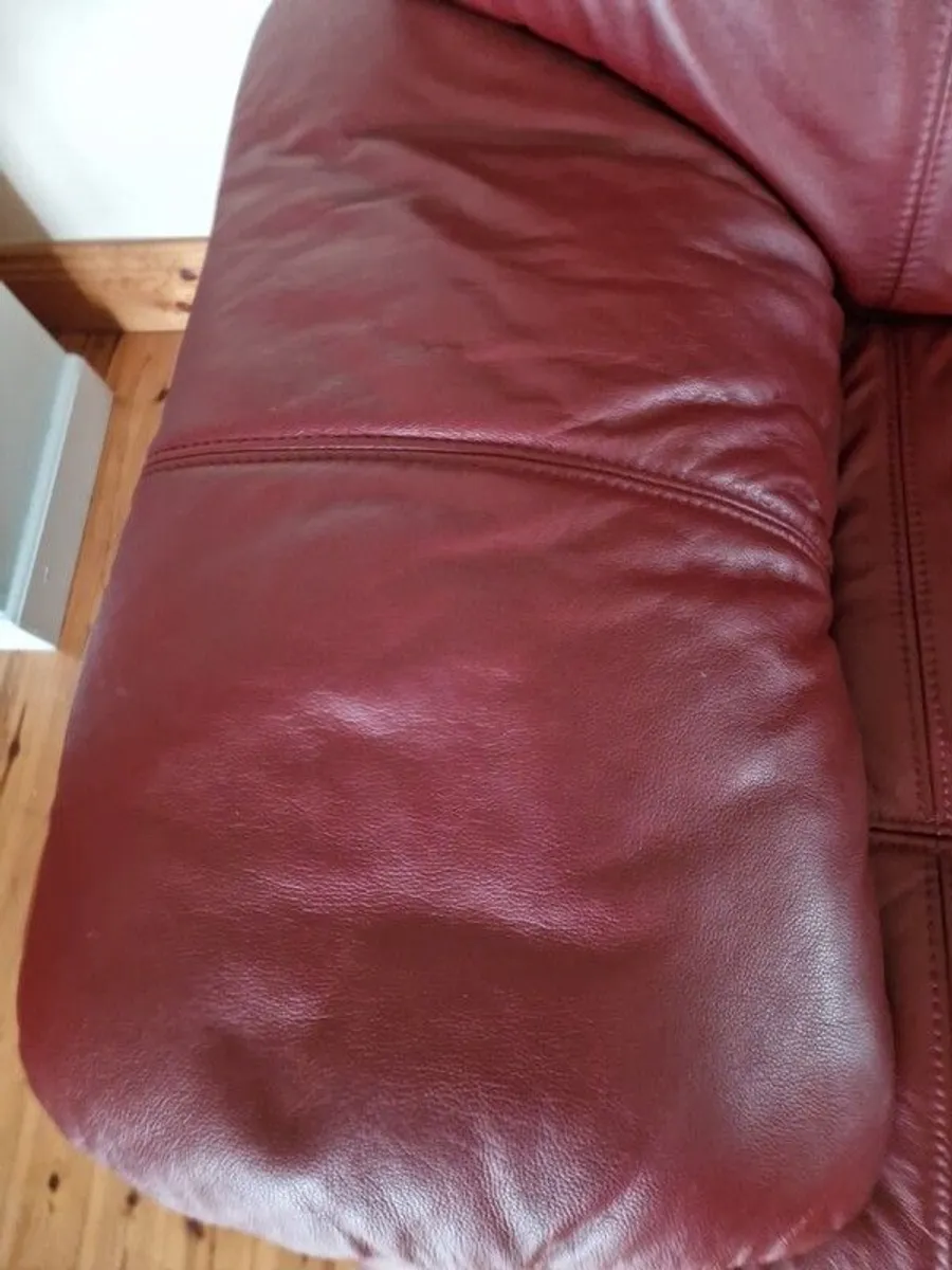 2 Seater Red Leather Sofa - Image 3