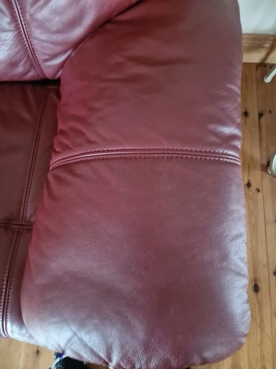 2 Seater Red Leather Sofa - Image 4