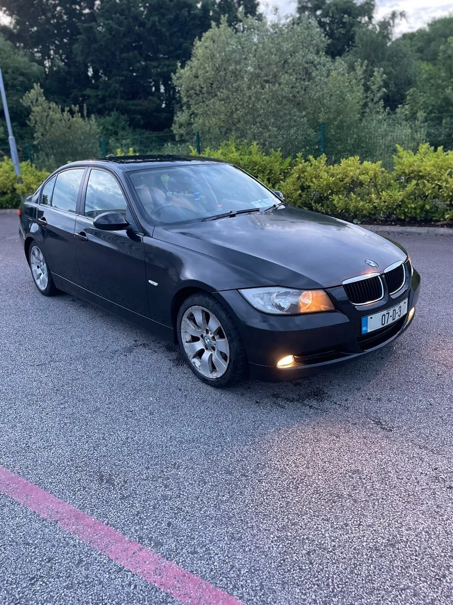 BMW 320D Automatic - Image 4