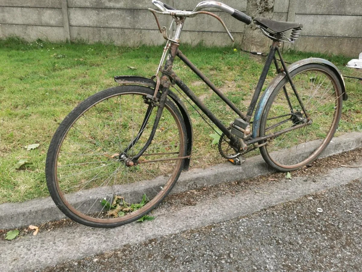 Bsa ladies bicycle - Image 3
