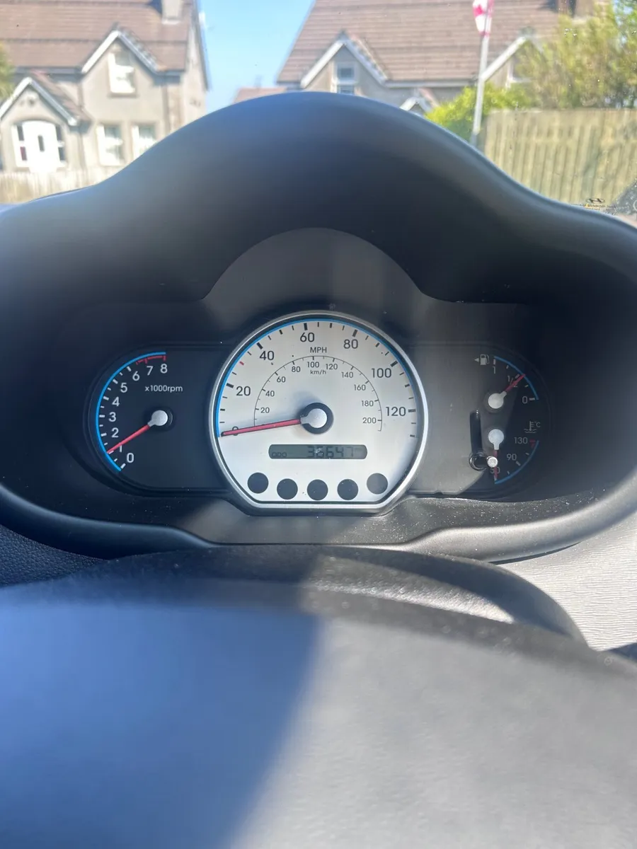 Hyundai i10 2010 - Image 3