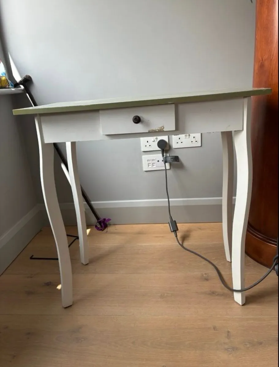 Console Table - Image 1