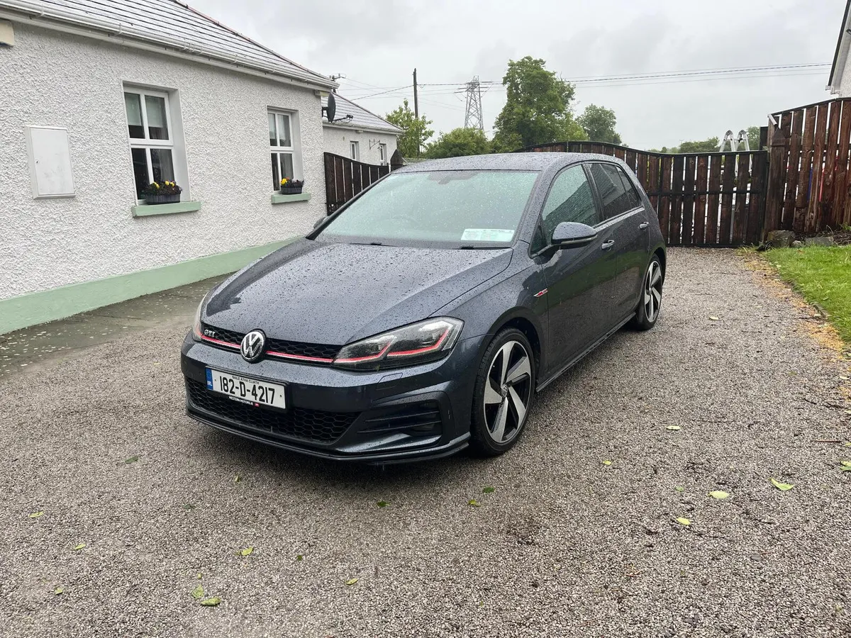 VW Golf GTI 230HP 7.5 Performance Pack Manual - Image 3