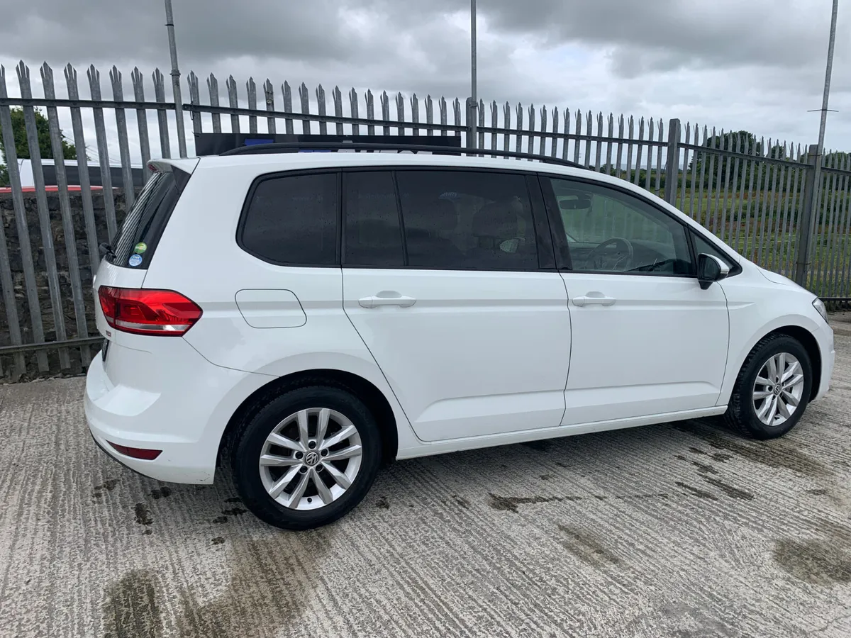 Volkswagen Touran TSI DSG 7 seater 2016 - Image 3