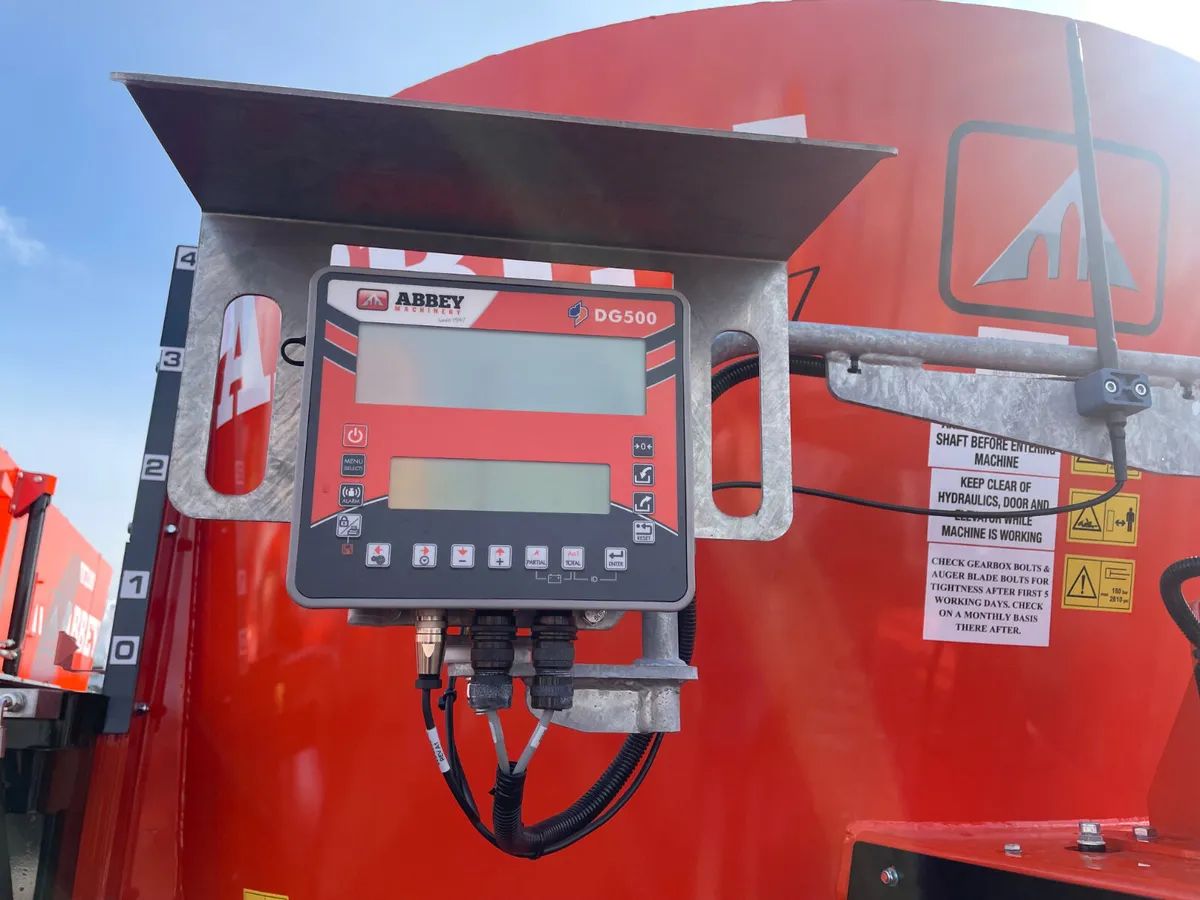 New Abbey VF1500 Twin Diet Feeder - Image 3