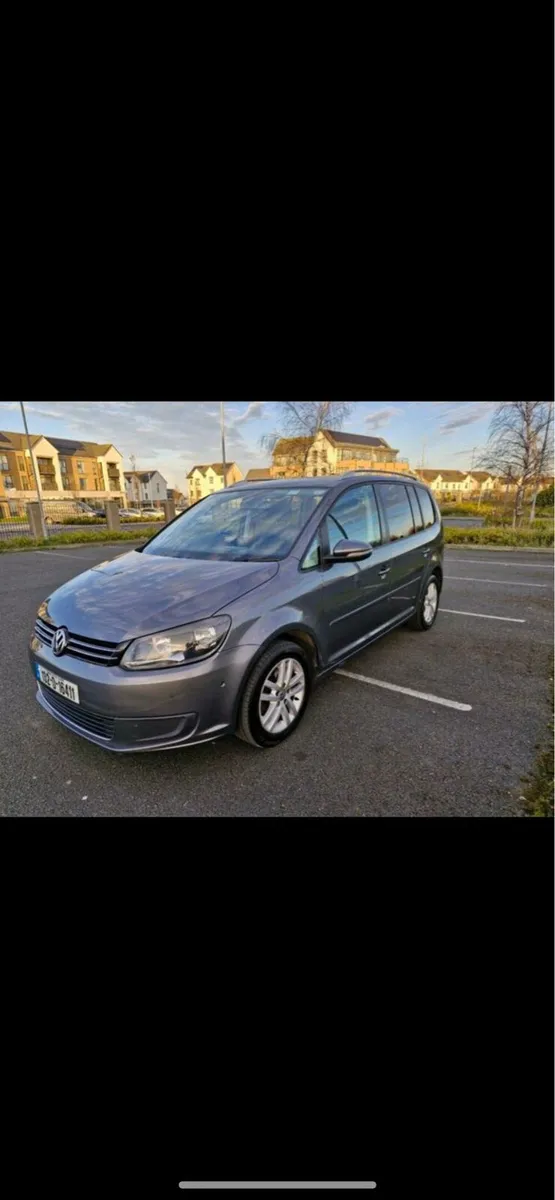 Volkswagen Touran - Image 2