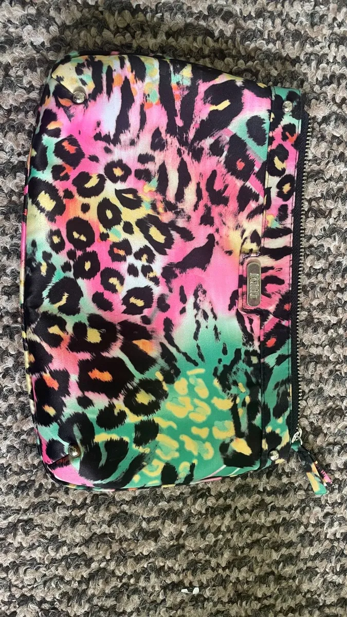 Cosmetic bag - Image 2