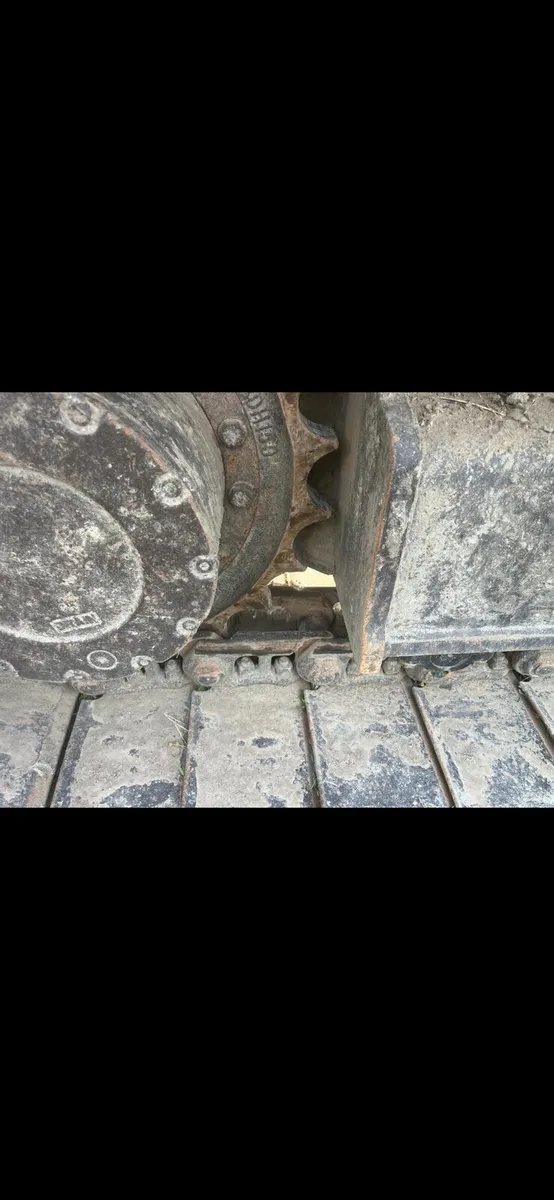 130D Case excavator - Image 4