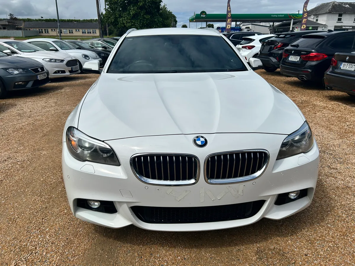 BMW 520 MSPORT TOURER - Image 2