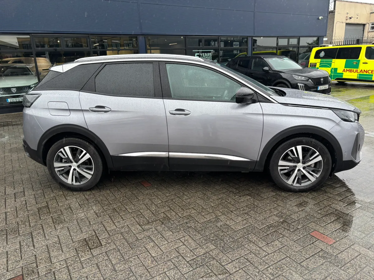 2023 Peugeot 3008 Allure 1.5d Automatic - Image 3
