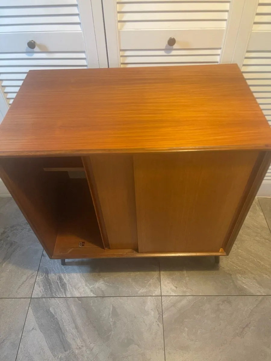 Mid century G Plan cab - Image 2