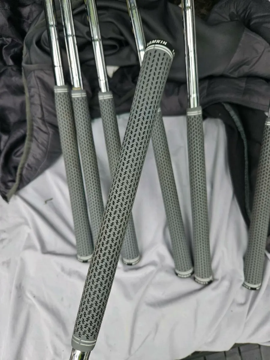 Titleist T100 Irons - Image 3
