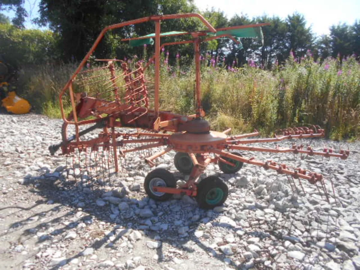 KVERNELAND TAARUP TA752 RAKE - Image 1