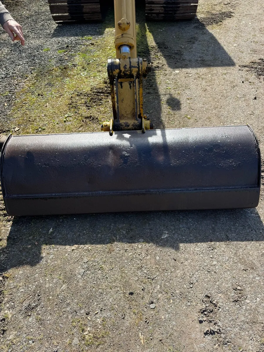 Mitsubishi 7 Ton Digger Excavator No Vat - Image 4