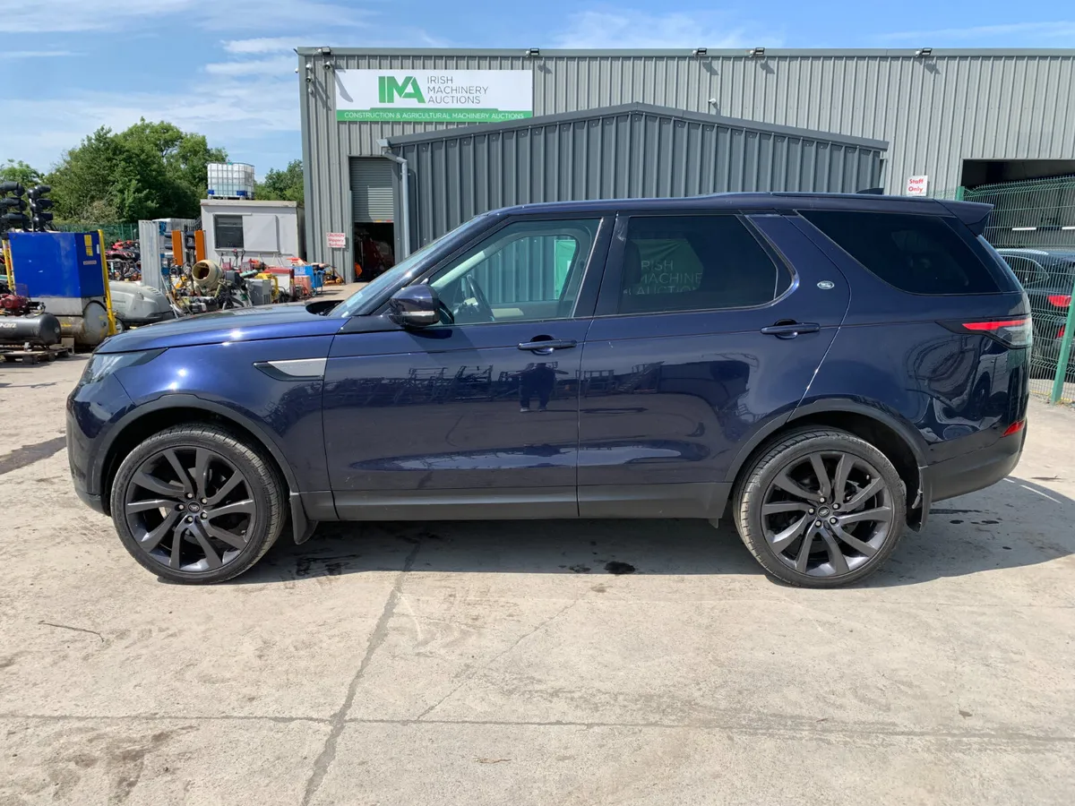 BID ONLINE NOW - 2019 LANDROVER DISCOVERY FOR AUCT - Image 2
