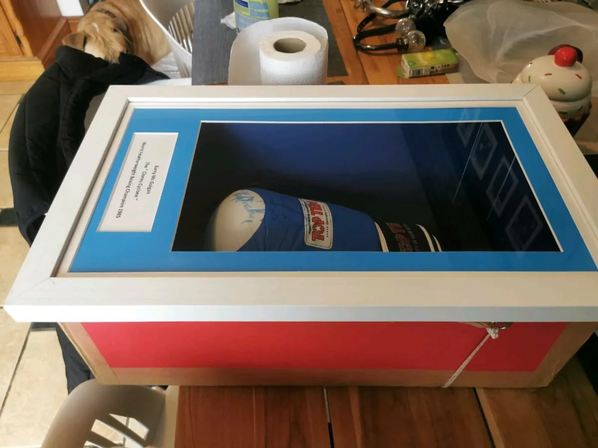 Boxing memorabilia - Image 3