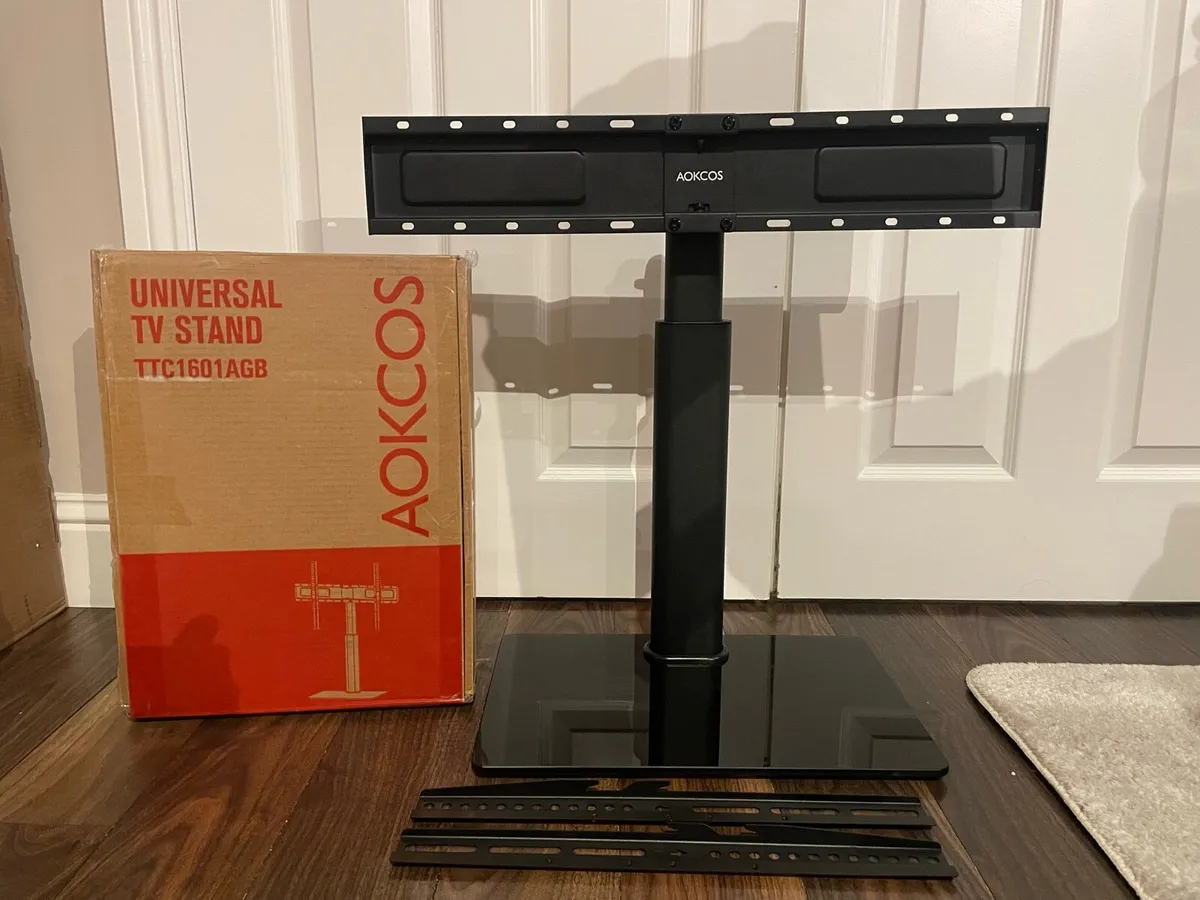 Tv stand - Image 1