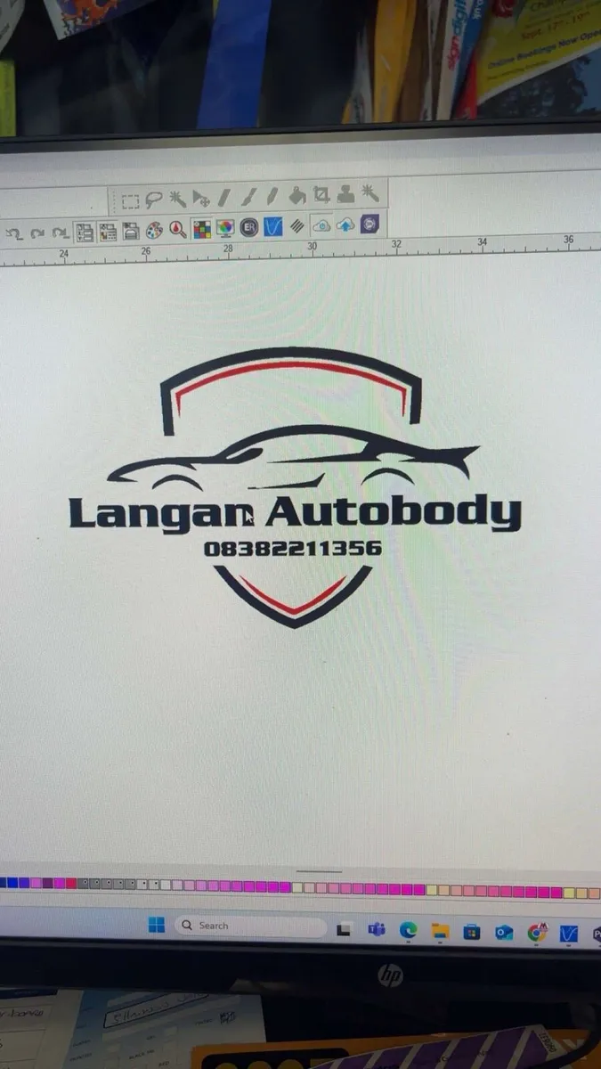 Agri and automotive spray painting